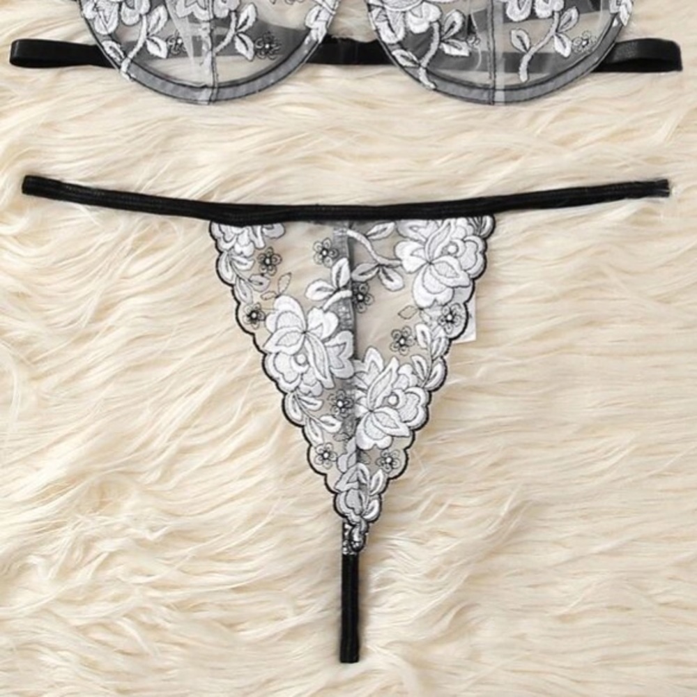 New Black & White Small Floral Embroidered Bra & Thong Lingerie Set - Picture 6 of 7
